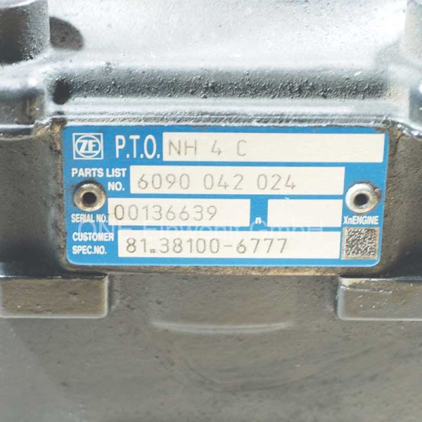Gebrauchter Nebenantrieb (PTO) Typ ZF NH 4 C, Gebrauchter Nebenantrieb (PTO) Typ ZF NH 4 C, ZF-Nummer 6090042024, MAN 81.38100.6777
